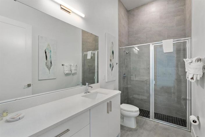 Image No.22-6 Bed Property for sale