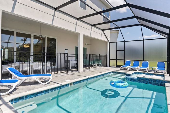 Image No.28-6 Bed Property for sale