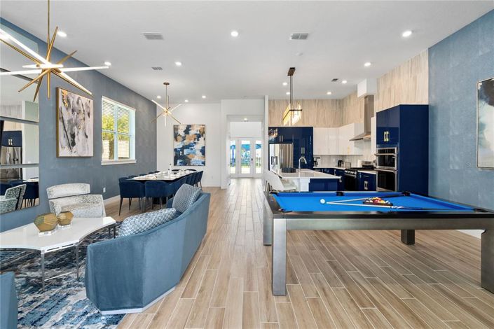 Image No.3-6 Bed Property for sale