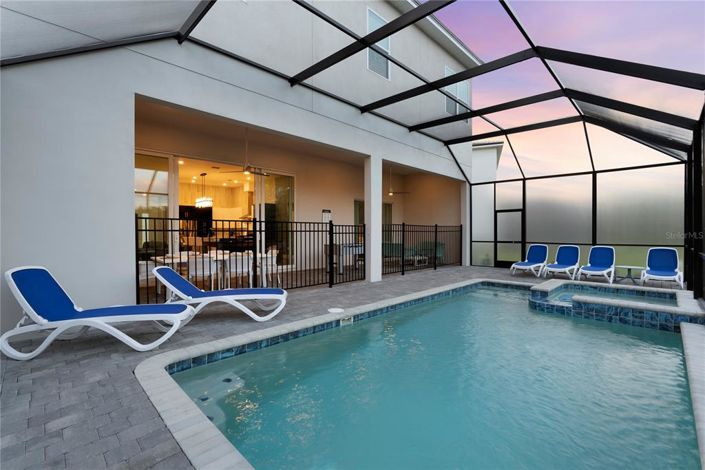 Image No.30-6 Bed Property for sale