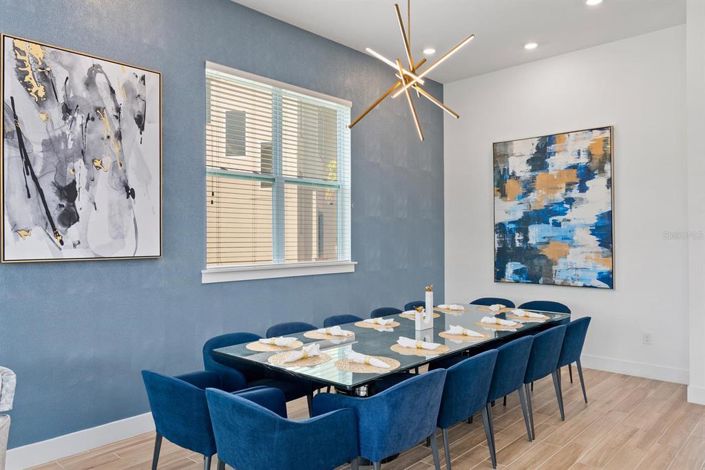 Image No.7-6 Bed Property for sale