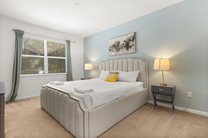 Image No.13-8 Bed Property for sale