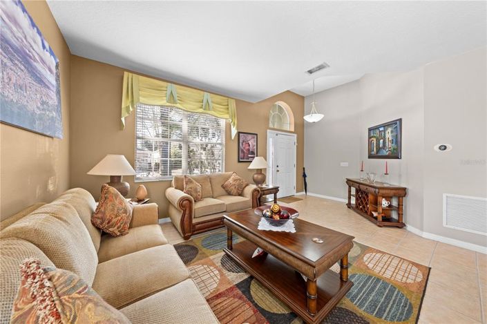 Image No.3-Propriété de 4 chambres à vendre à Davenport