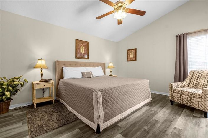 Image No.22-4 Bed Property for sale