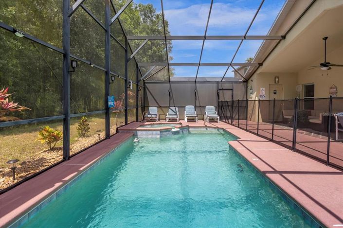 Image No.37-4 Bed Property for sale