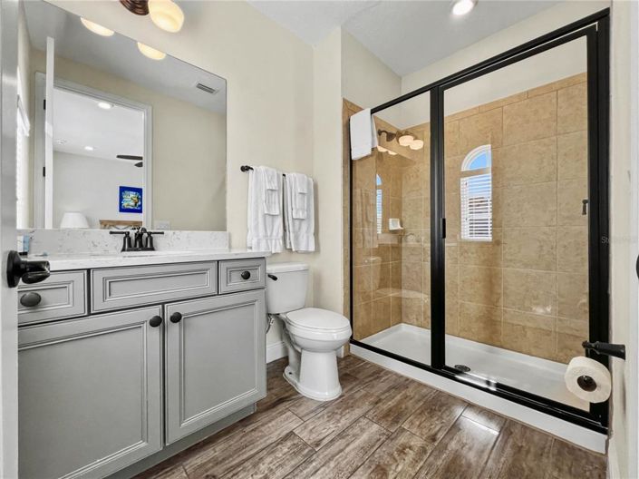 Image No.19-8 Bed Property for sale