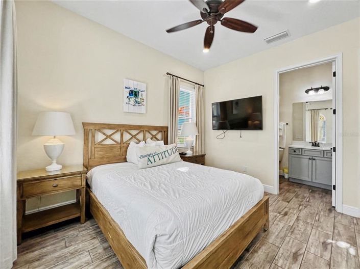 Image No.29-8 Bed Property for sale