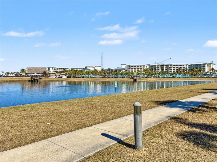 Image No.5-8 Bed Property for sale