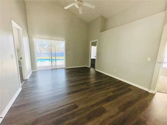 Image No.6-Propriété de 4 chambres à vendre à Kissimmee