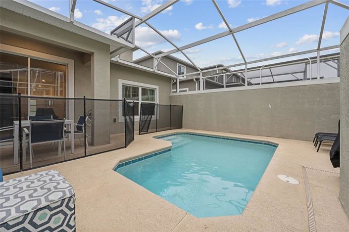 Image No.24-5 Bed Townhouse for sale