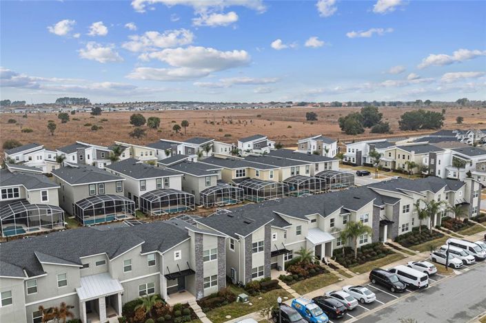 Image No.32-5 Bed Townhouse for sale