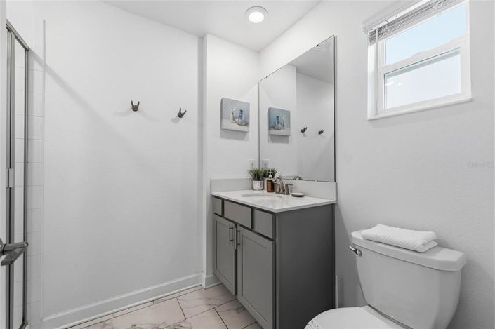 Image No.43-5 Bed Townhouse for sale