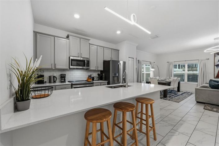 Image No.7-5 Bed Townhouse for sale