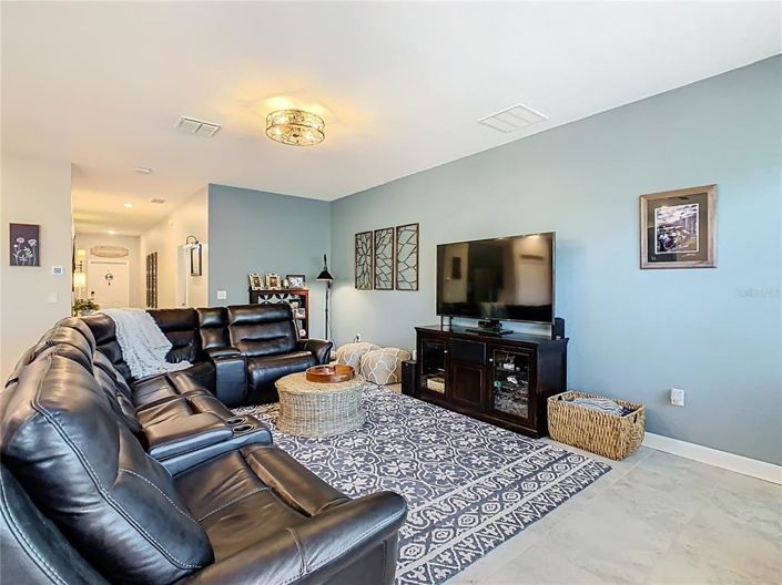 Image No.9-4 Bed Property for sale