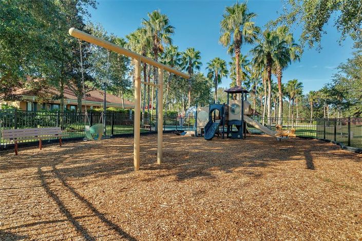 Image No.47-4 Bed Property for sale