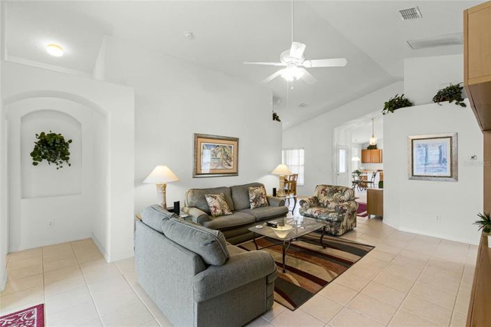 Image No.7-4 Bed Property for sale