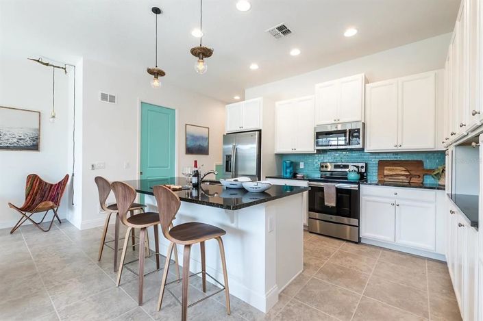 Image No.3-4 Bed Townhouse for sale