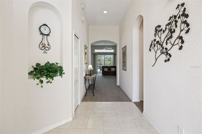 Image No.6-4 Bed Property for sale