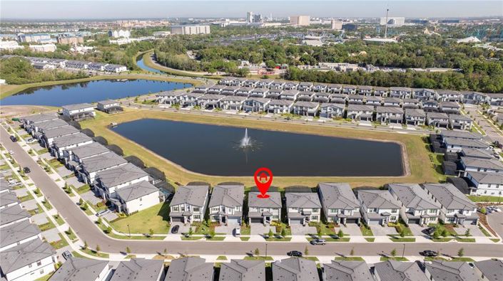 Image No.2-Propriété de 6 chambres à vendre à Orlando