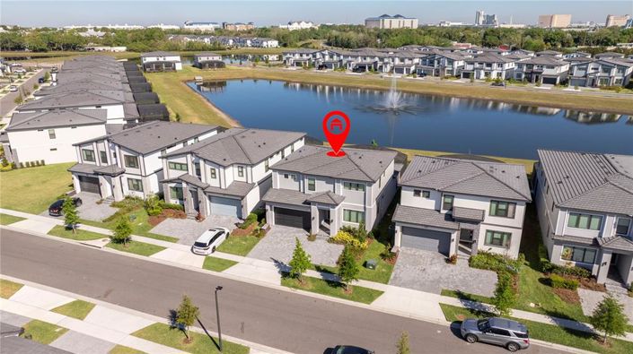 Image No.4-Propriété de 6 chambres à vendre à Orlando