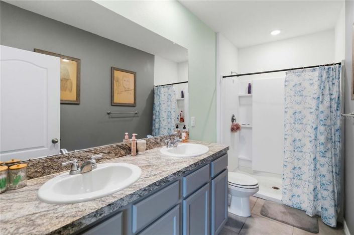 Image No.18-3 Bed Townhouse for sale