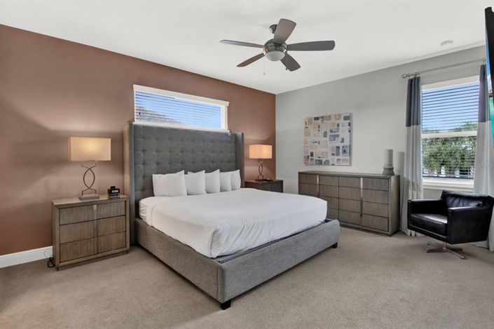 Image No.20-5 Bed Property for sale