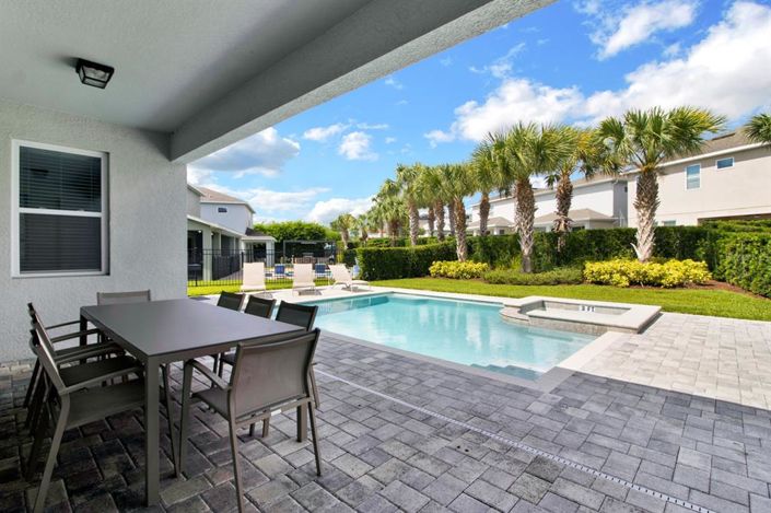 Image No.36-5 Bed Property for sale