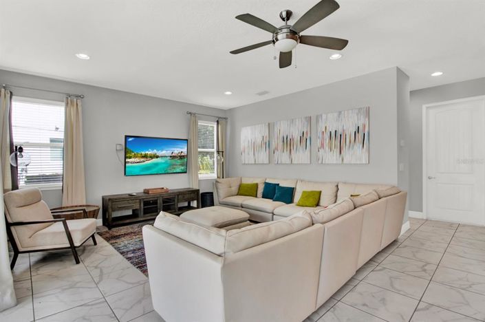 Image No.6-5 Bed Property for sale