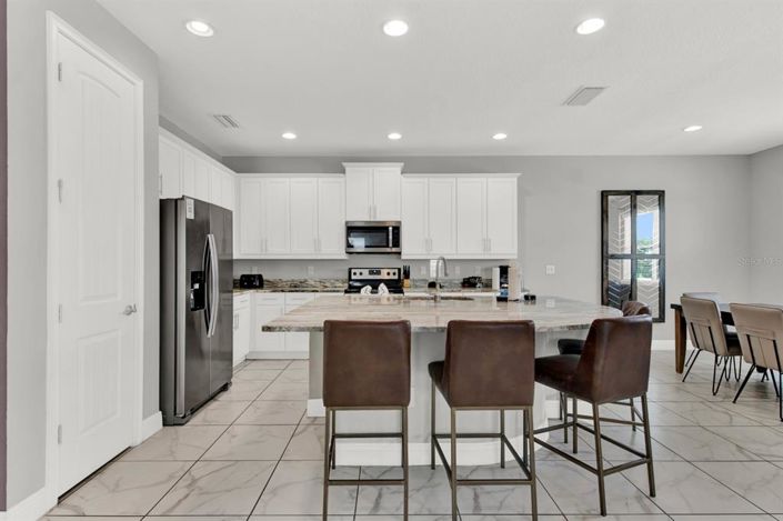 Image No.7-5 Bed Property for sale