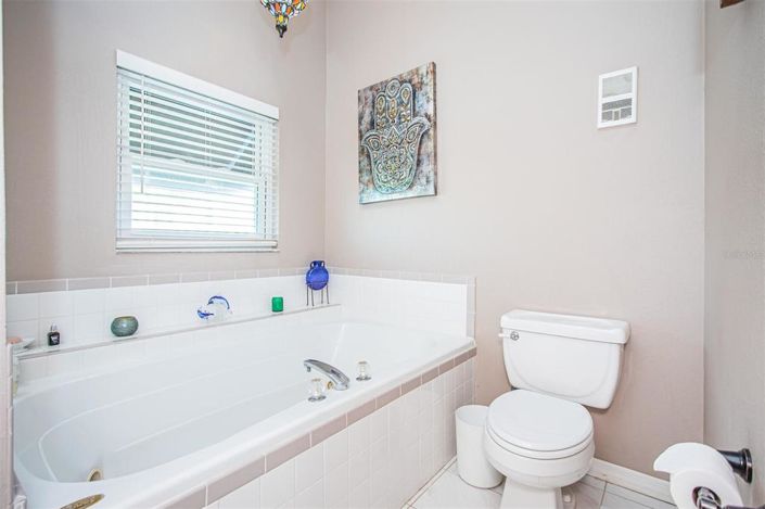 Image No.39-2 Bed Townhouse for sale