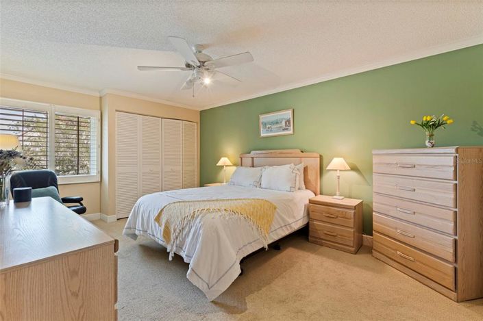 Image No.15-3 Bed Townhouse for sale