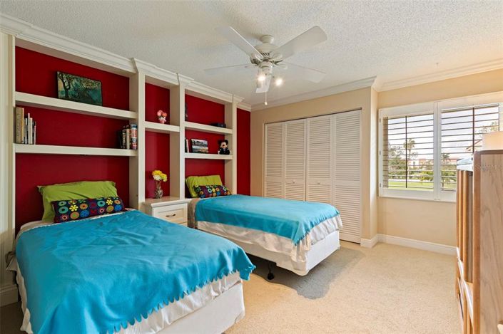 Image No.16-3 Bed Townhouse for sale