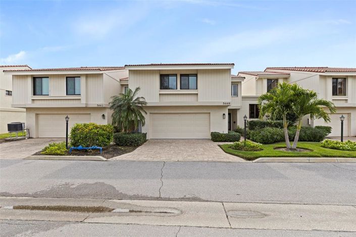 Image No.2-3 Bed Townhouse for sale