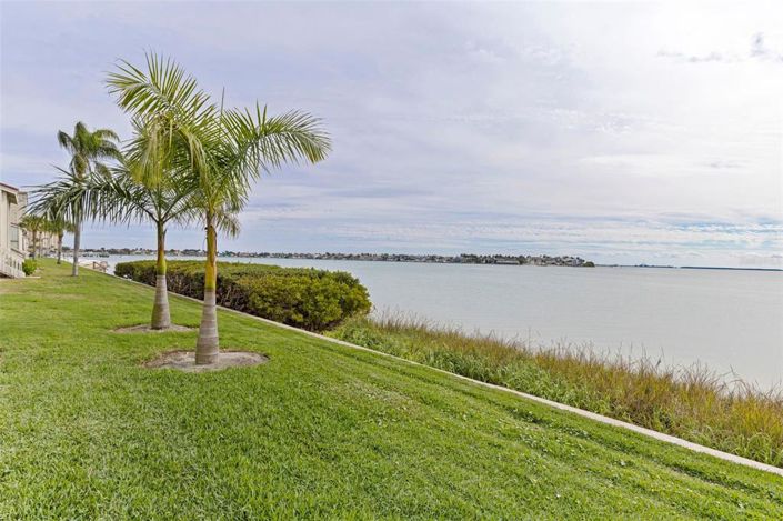 Image No.24-3 Bed Townhouse for sale