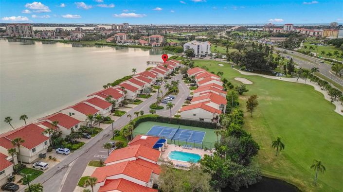 Image No.25-3 Bed Townhouse for sale