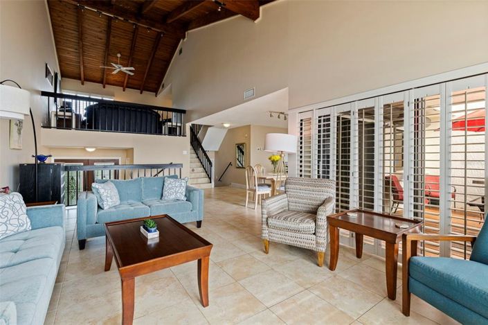 Image No.8-3 Bed Townhouse for sale