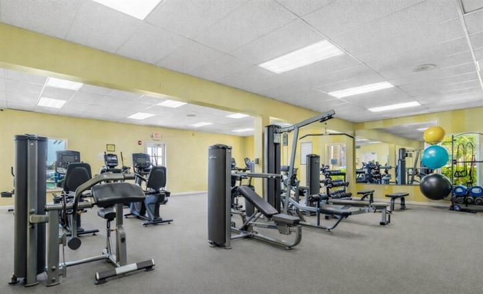 Image No.27-2 Bed Property for sale