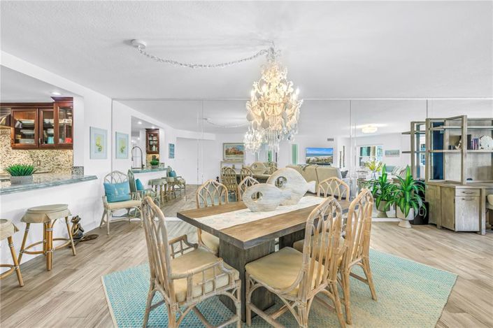 Image No.12-2 Bed Property for sale