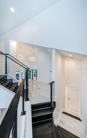 Image No.45-6 Bed Property for sale