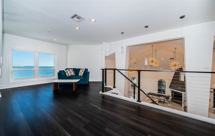 Image No.51-6 Bed Property for sale