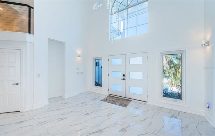 Image No.9-6 Bed Property for sale