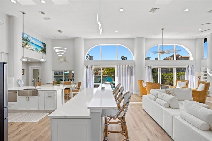 Image No.15-4 Bed Property for sale