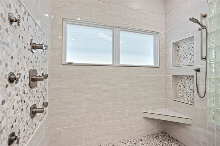 Image No.41-4 Bed Property for sale