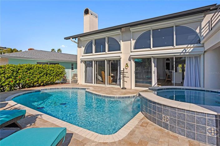 Image No.59-4 Bed Property for sale