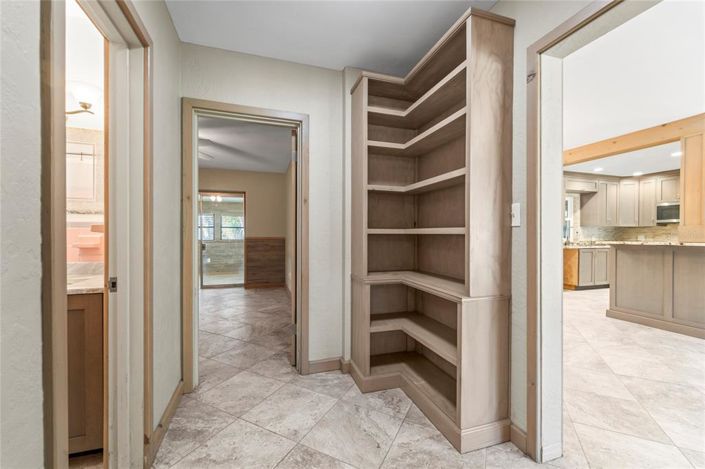 Image No.19-3 Bed Property for sale