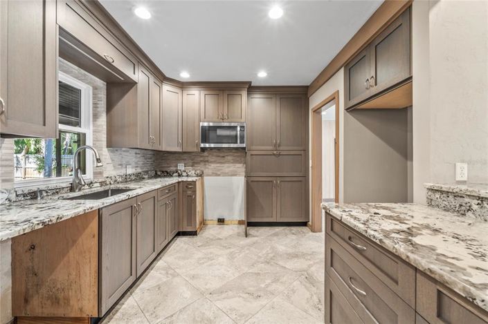 Image No.22-3 Bed Property for sale