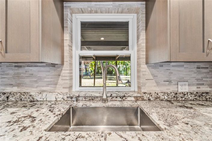 Image No.24-3 Bed Property for sale