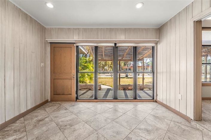 Image No.29-3 Bed Property for sale