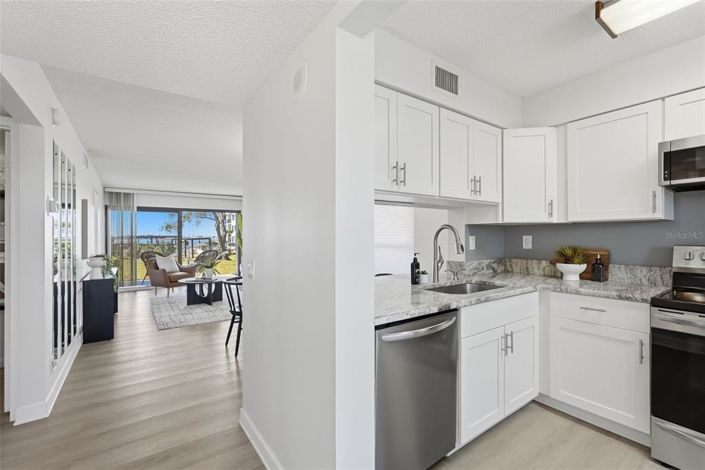 Image No.5-Propriété de 2 chambres à vendre à St. Petersburg