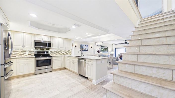 Image No.14-3 Bed Townhouse for sale